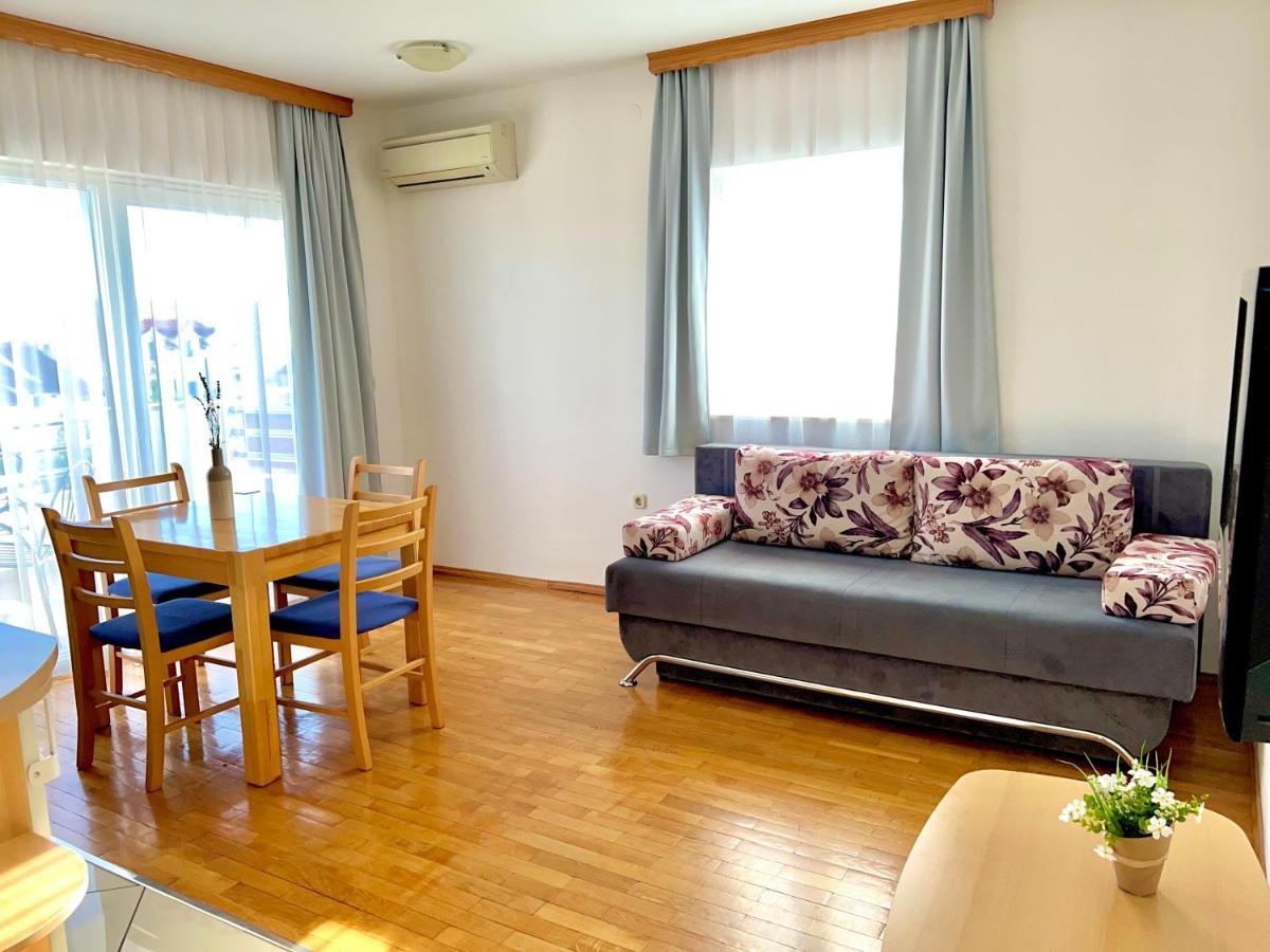 Vespera Apartments Bol Dış mekan fotoğraf