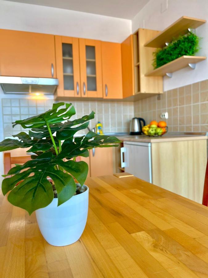 Vespera Apartments Bol Dış mekan fotoğraf
